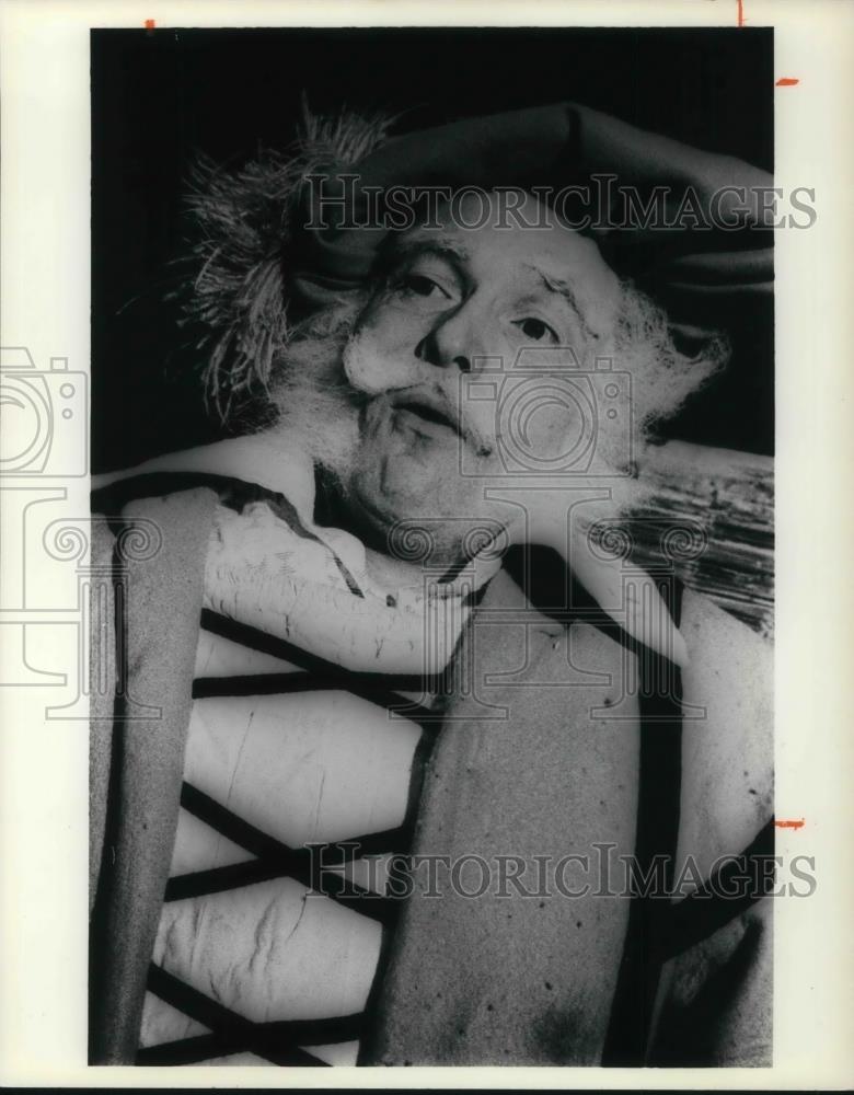 1977 Press Photo Gordon Petitt in Merry Wives - cvp23393 - Historic Images