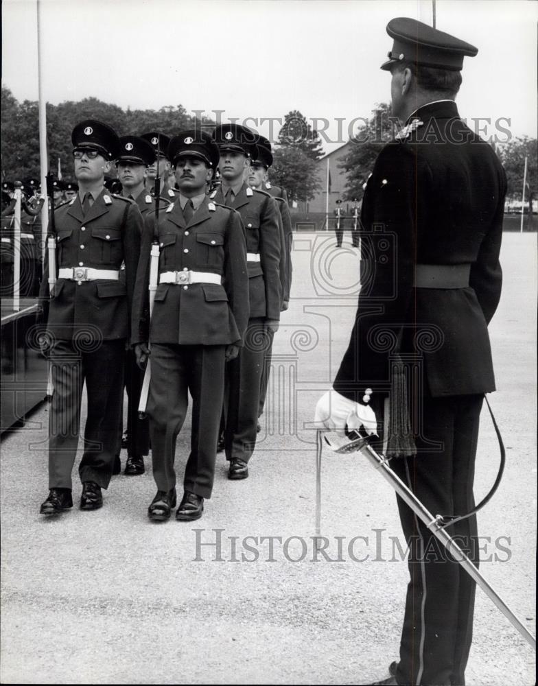 1967 Press Photo Commissioning Parade At Mons Officer Cadet School - Historic Images