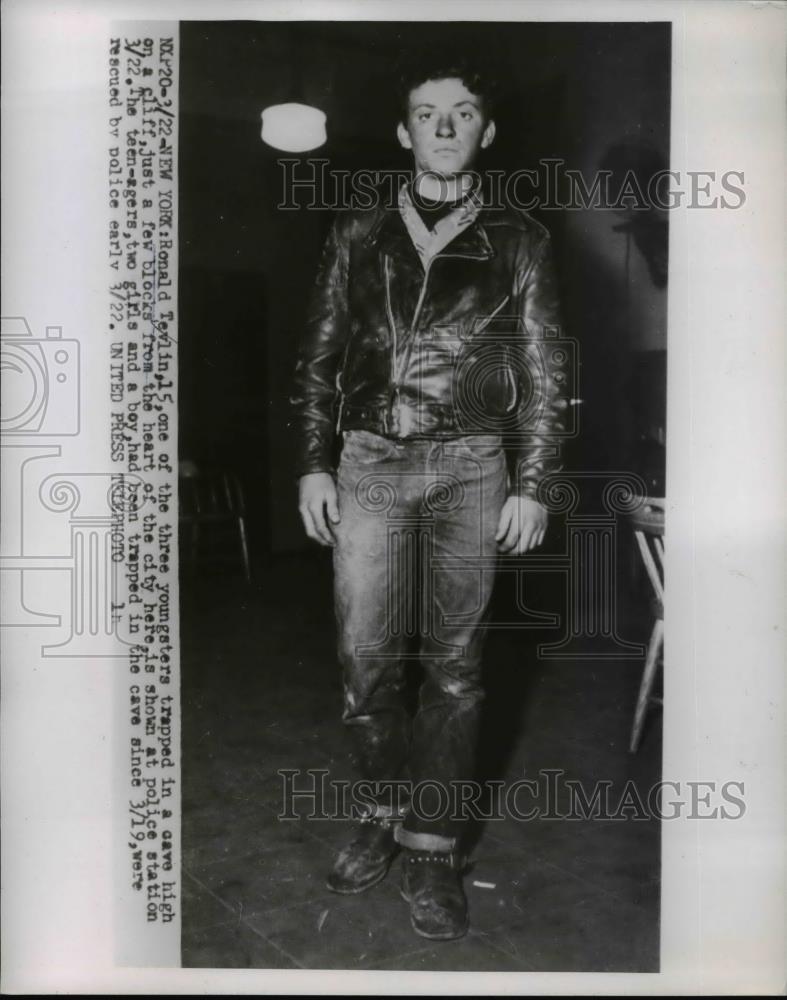 1955 Press Photo Ronald Tevlin Rescued After Being Trapped in a Cave - Historic Images