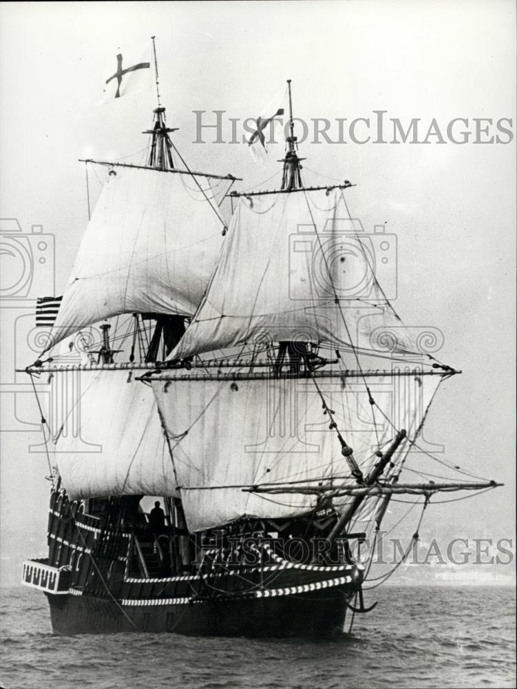 1973 Press Photo The replica of Sir Francis Drake's famous "Golden Hind", - Historic Images
