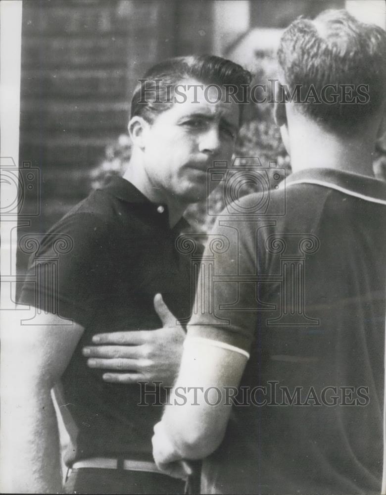 1965 Press Photo Gary Player Retires From Wills Masters Tournament - Historic Images