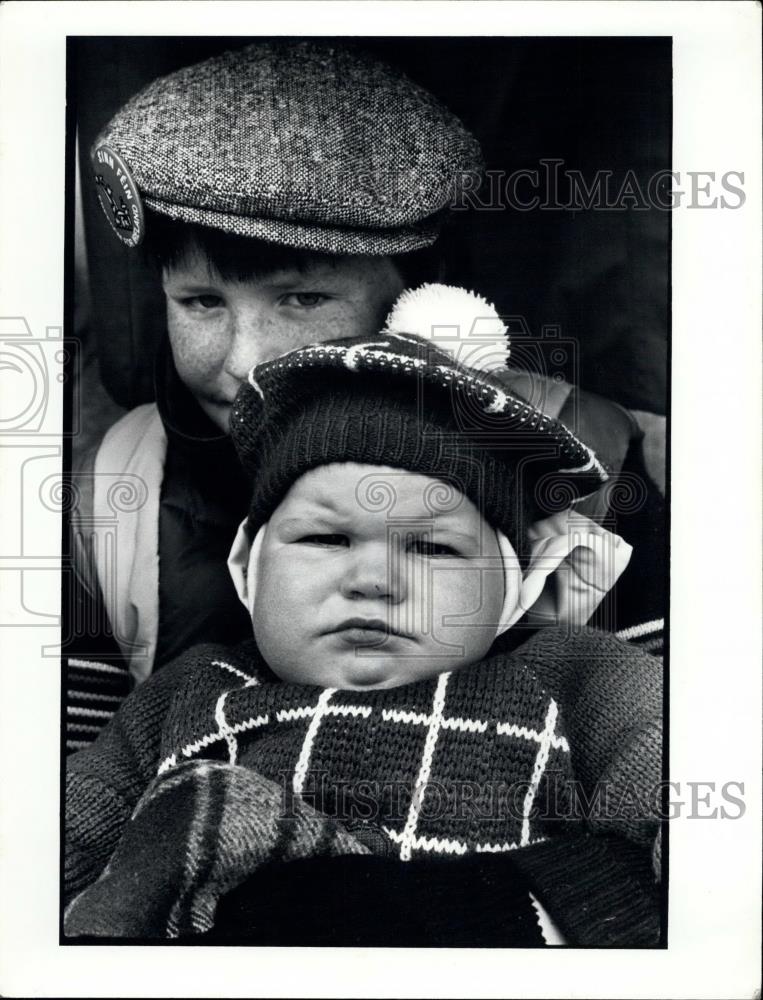 1981 Press Photo Brad Murphy and his brother Peter at St. Patrick&#39;s Day. parade - Historic Images