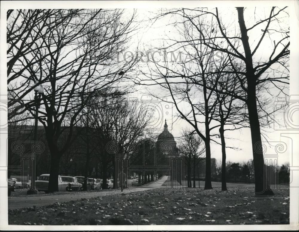 1958 Press Photo The U.S.Capitol Building on a gray Autumn day - Historic Images