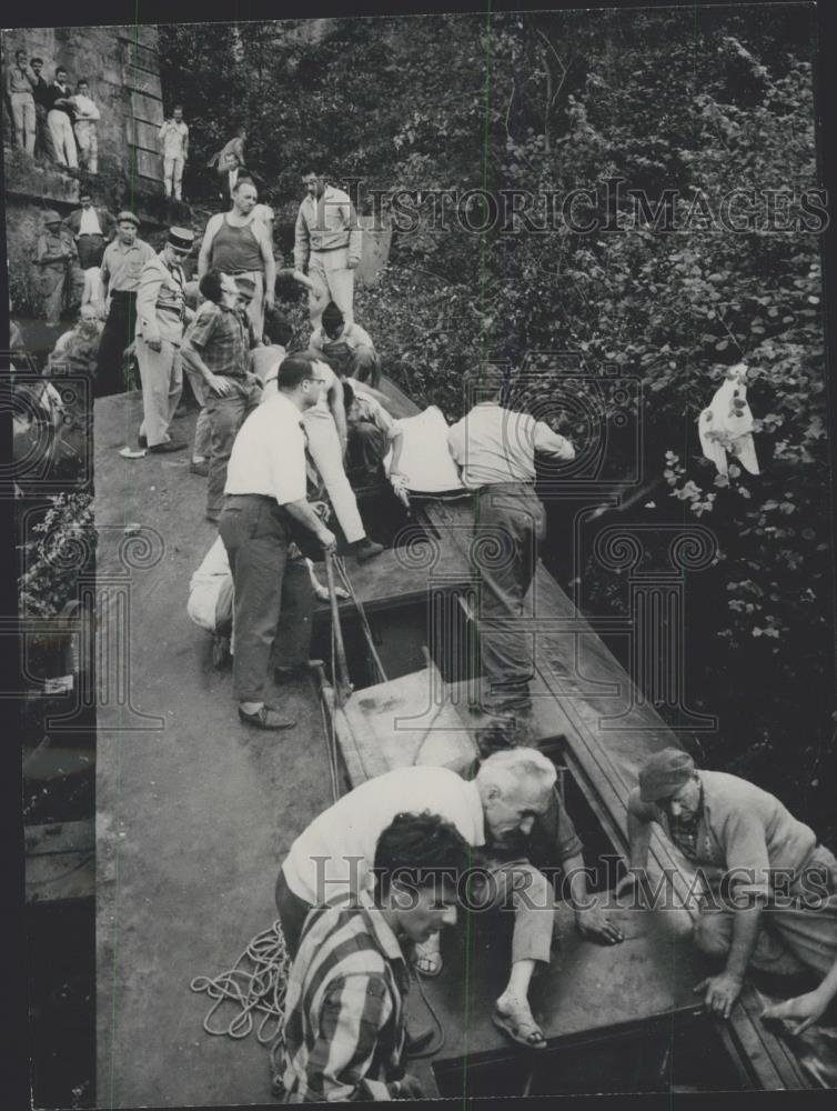 1962 Press Photo Paris-Marseilles express train was derailed 36 dead,52 hurt - Historic Images