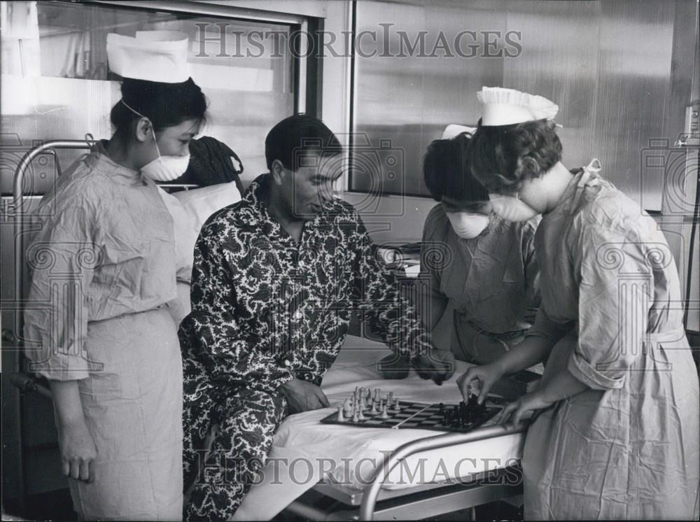 1968 Press Photo Returning To Normal : Britain&#39;s first heart transplant - Historic Images