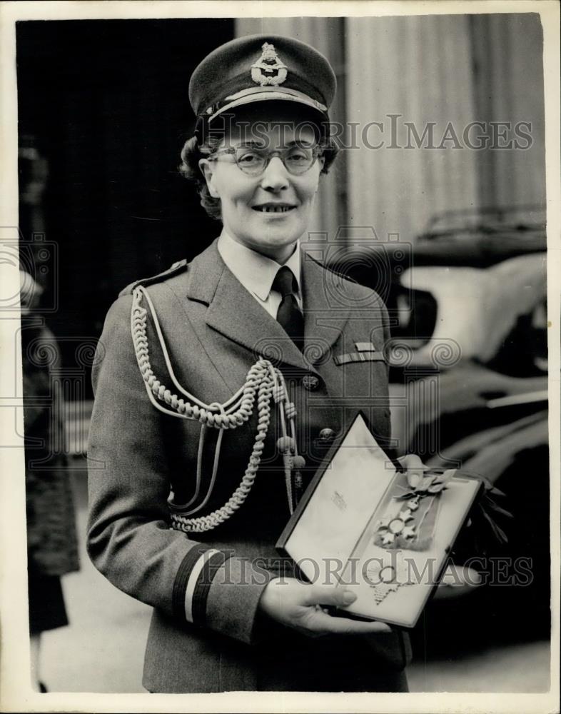 1955 Press Photo Air Commandant Dame Nancy Saimon - Historic Images