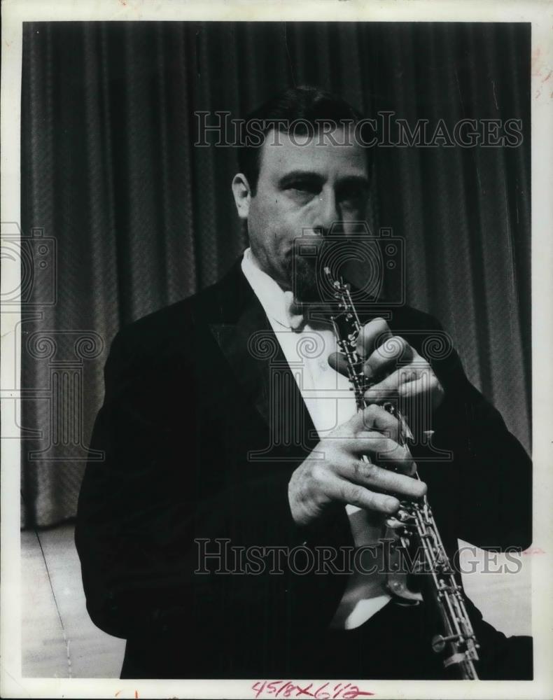 1974 Press Photo Musician Melvin Kaplan in New York - cvp25922 - Historic Images