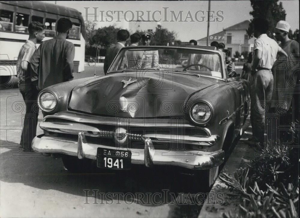 1958 Press Photo Car Of Serviceman Sergeant Mouzali Damage From Hitting Sarafis - Historic Images