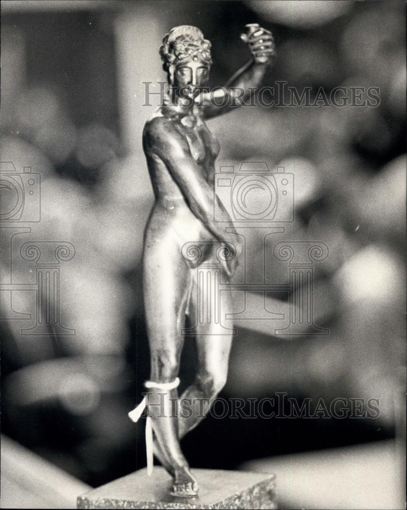 1968 Press Photo Cellini Bronze Statuette of Juno sold ÃƒâšÃÂ£32,000 - Historic Images