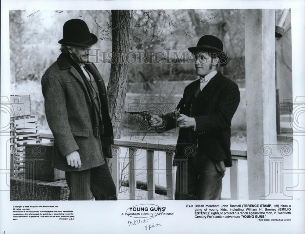 1988 Press Photo Emilio Extevez &amp; Terrence Stump in Young Guns - cvp27721 - Historic Images