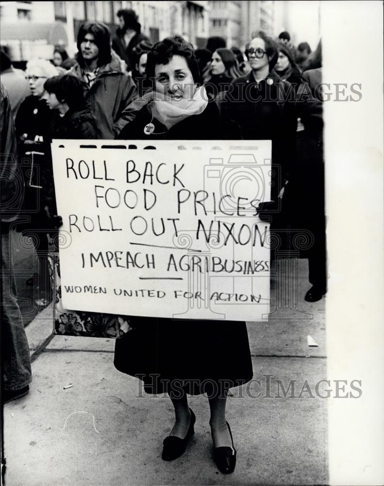 Press Photo Demonstration for the impeachment of President Nixon - Historic Images