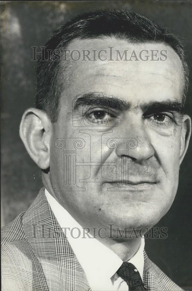 1970 Press Photo Claude Girard Trans World Airlines Vice-President - Historic Images