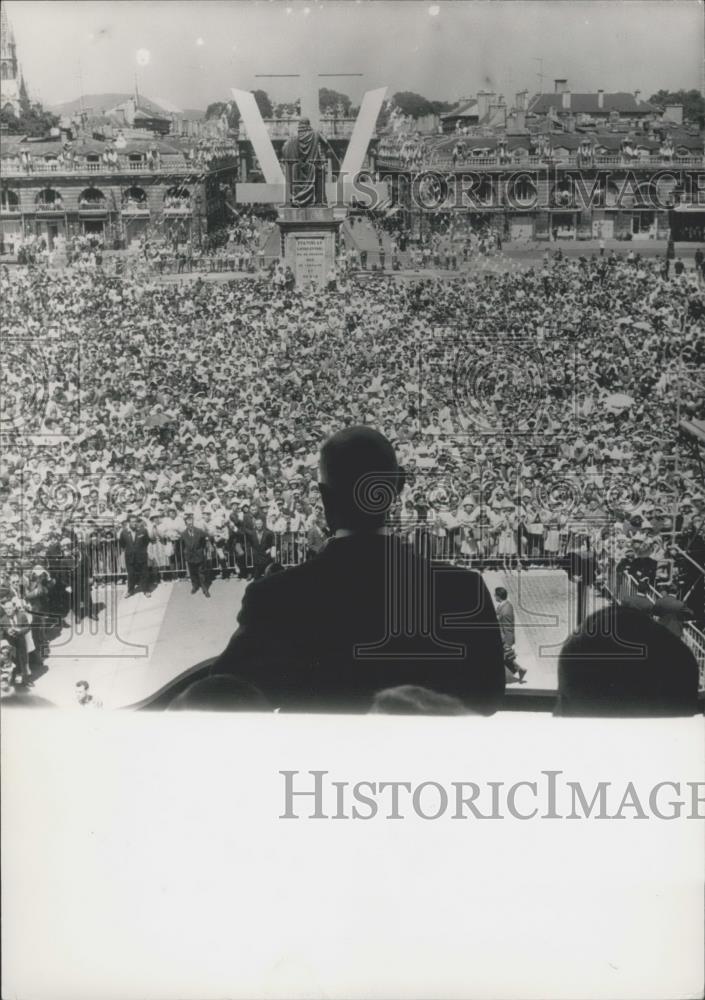 1961 Press Photo -General De Gaulle Pendant Son Discourse A Nancy - Historic Images