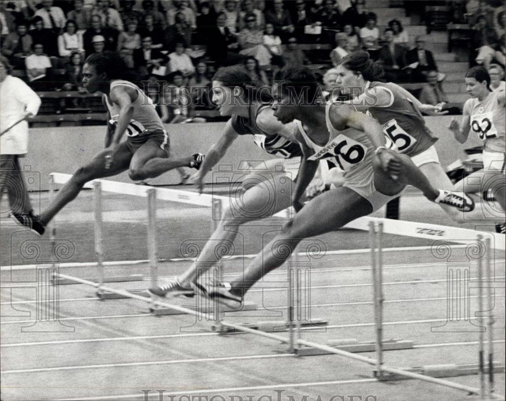 1974 Press Photo Women's AAA Championships 100meter hurdles final - Historic Images