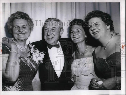 1959 Press Photo Mr. and Mrs. R. Livingston - cvp23617 - Historic Images