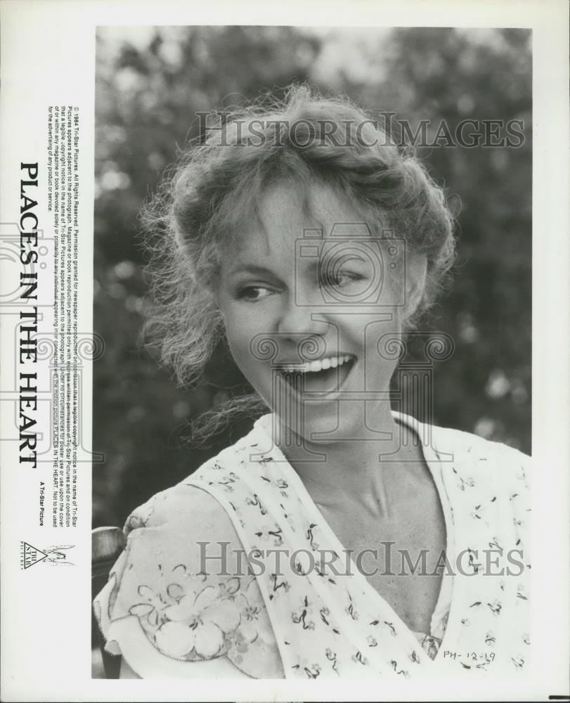 Press Photo Sally Field In &quot;Places in the Heart.&quot; - Historic Images