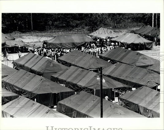 Press Photo Tent City, Ft. Walton Beach fairgrounds/EglinAir Force Base. - Historic Images