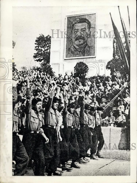 Press Photo "Free German Youth Organization in East Germany. - Historic Images