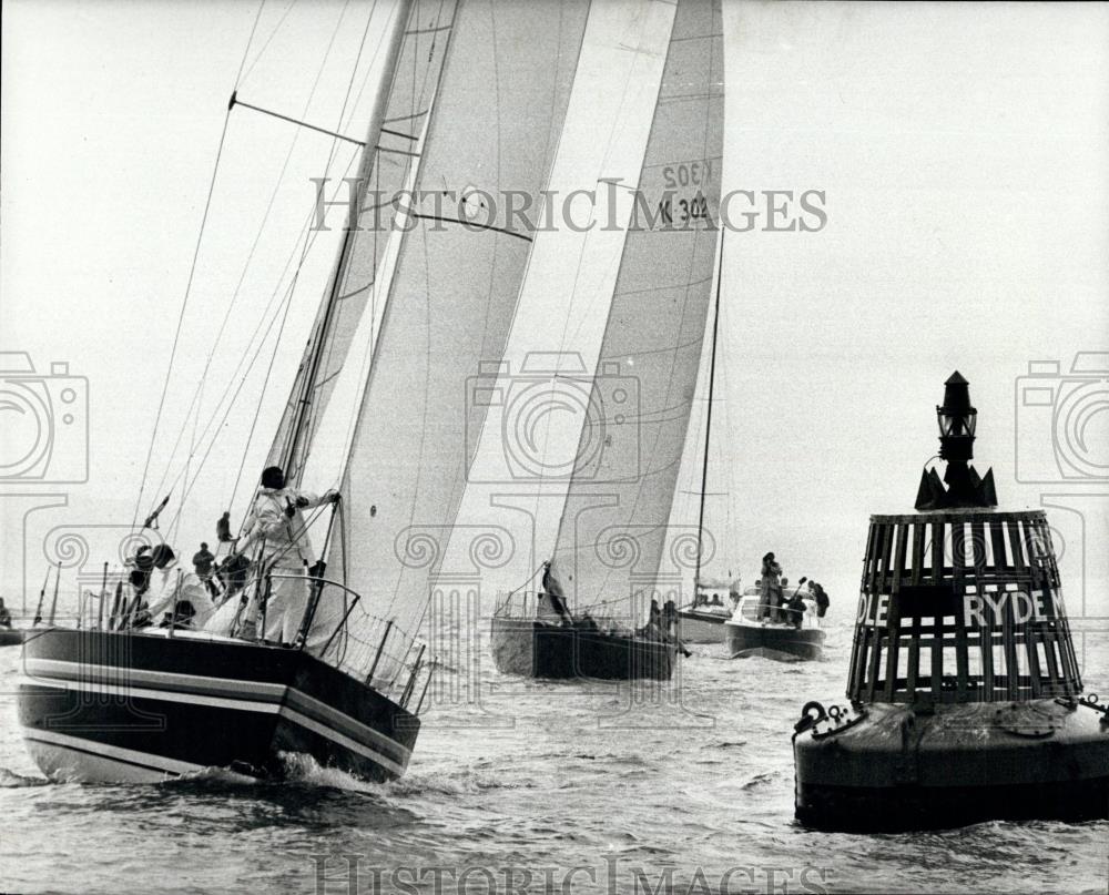 1981 Press Photo Lack of Wind at Cowes Ends &quot;Pot of Gold&quot; Race - Historic Images