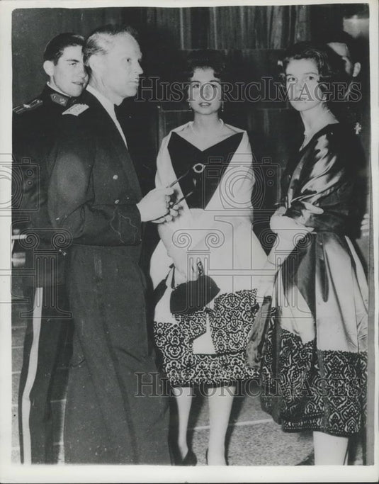 1960 Press Photo Nato's General Norstad - With the Princesses - Historic Images