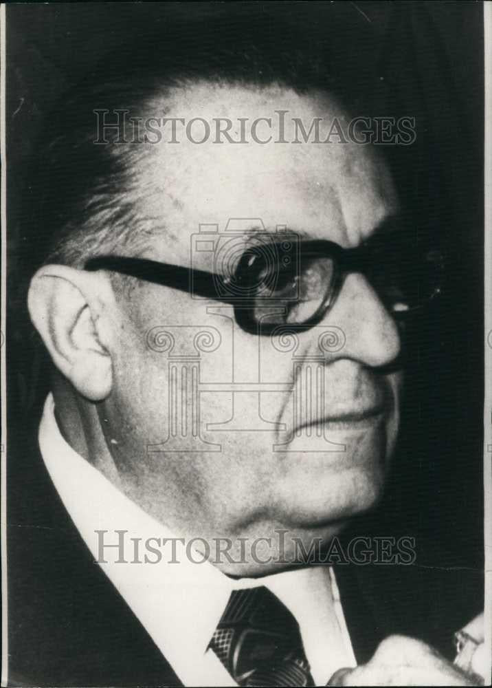 Press Photo Mr Guy Pinot, french fashion designer - Historic Images