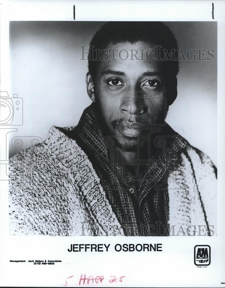 1986 Press Photo Jeffrey Osborne in the picture - cvp26180 - Historic Images