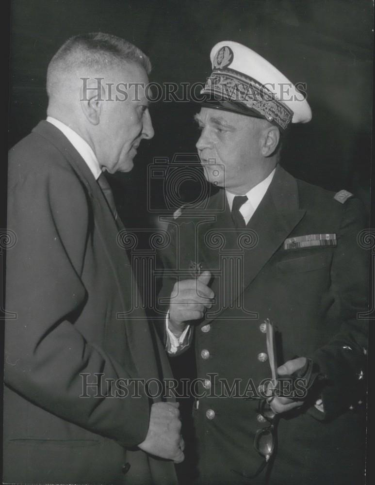 1952 Press Photo Admiral Ploix Talks With Mr. Tixier-Vignancour - Historic Images