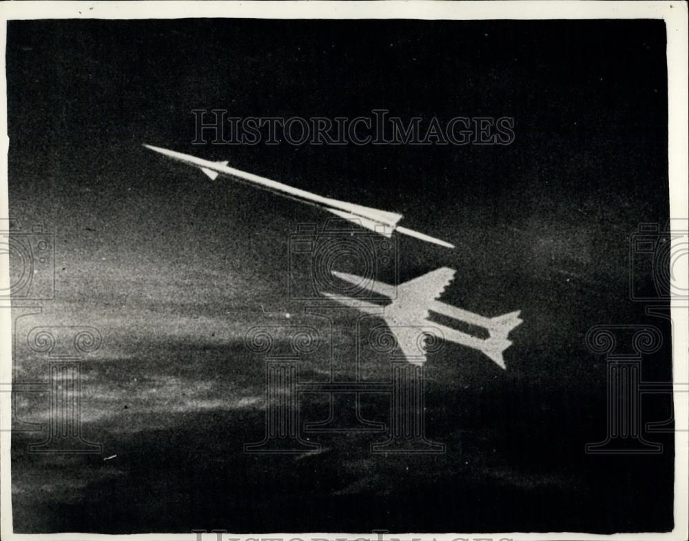 1957 Press Photo Russians Reveal Secrets of "Sputnick" - Historic Images