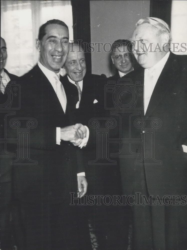 1955 Press Photo Dr. Ulisses Cruz de Aghiar Cortes&Professor Erhard - Historic Images