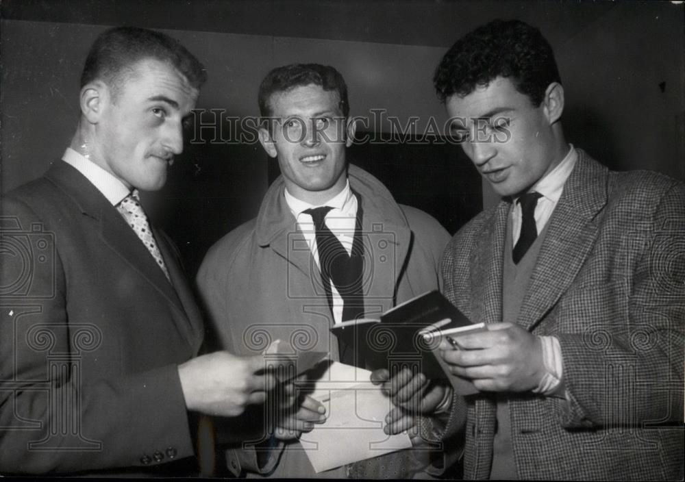 Press Photo French National Rugby team members Dupuy, Steiner and Dufau - Historic Images