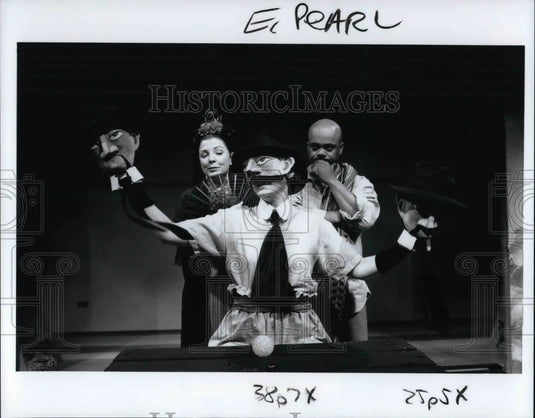 1995 Press Photo Maureen Kerrigan Elizabeth Pringle & DOug Brown In The Pearl - Historic Images