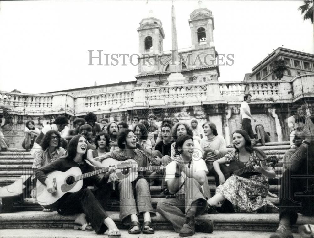 Press Photo American Folk Group The Jesus&#39; Sons Singing On Spanish Square Steps - Historic Images