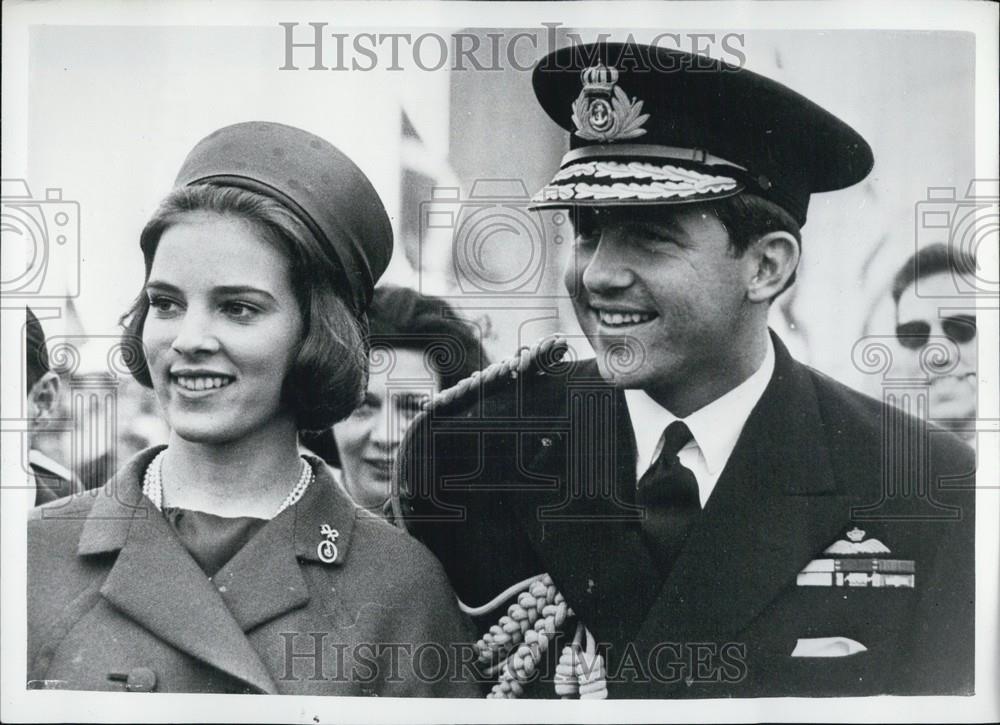 Press Photo King Constantine Arrives Copenhagen Airport Princess Anne-Marie - Historic Images