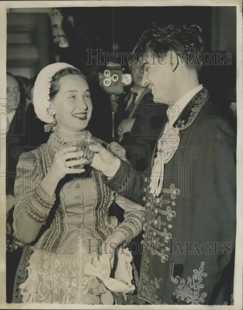 1956 Press Photo singer Magda Torma and actor Ferenc Meszaros of Hungary - Historic Images