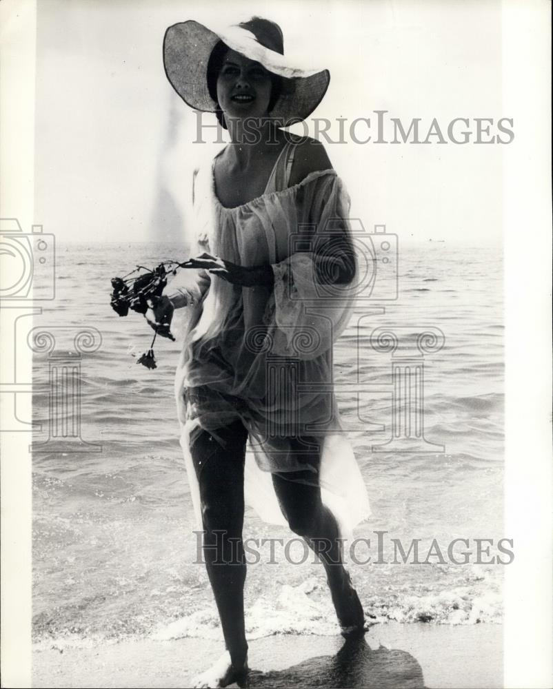 1968 Press Photo Actress Countess Verinoka Cannes Film Festival Godiva - Historic Images