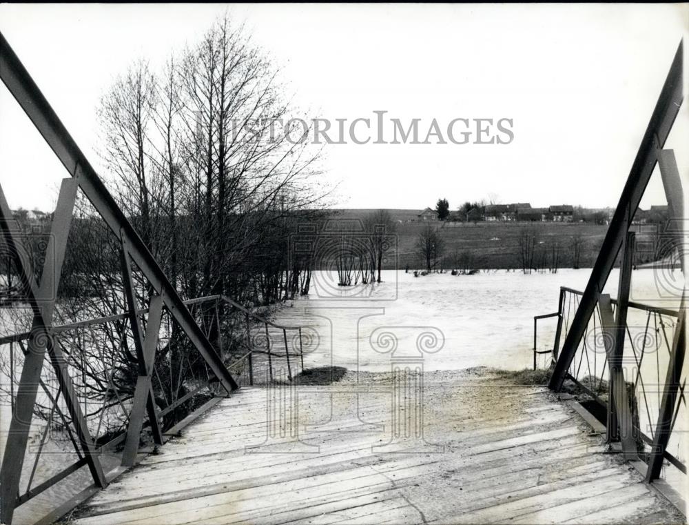 1958 Press Photo Destroyed Bridge of Vils River in Niederbayern Balvaria - Historic Images