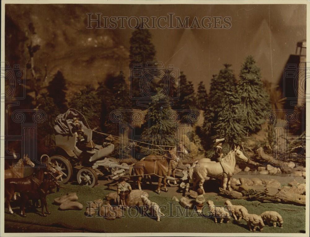 Press Photo Governor's Coach Collection Miniatures - Historic Images