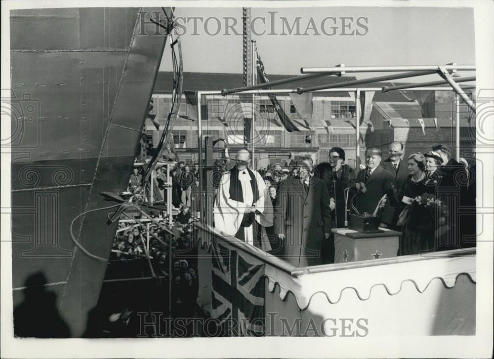 1958 Press Photo Princess Margaret Launches Frigate: H.M.N.Z.S Otago - Historic Images