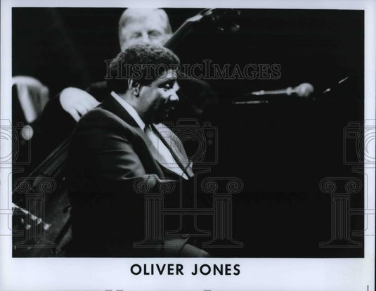 1991 Press Photo Oliver Jones in the picture - cvp25129 - Historic Images