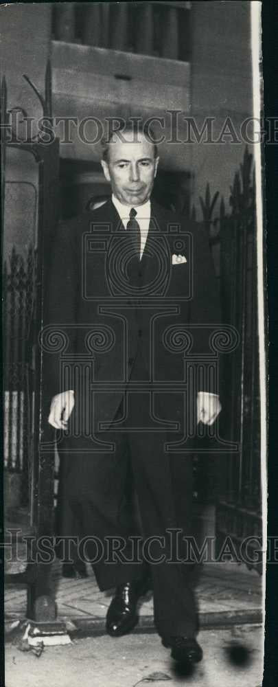 1957 Press Photo Mr Antoine Binay in Paris for consultations - Historic Images