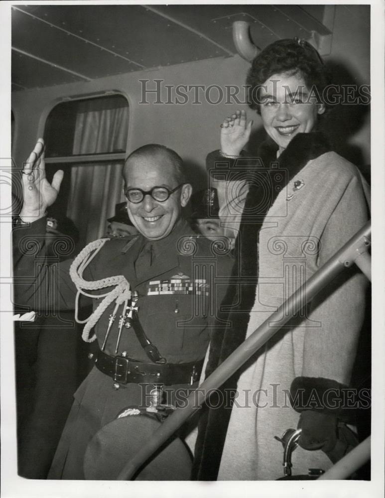 Press Photo King Paul &amp; Queen Federika of Greece - Historic Images