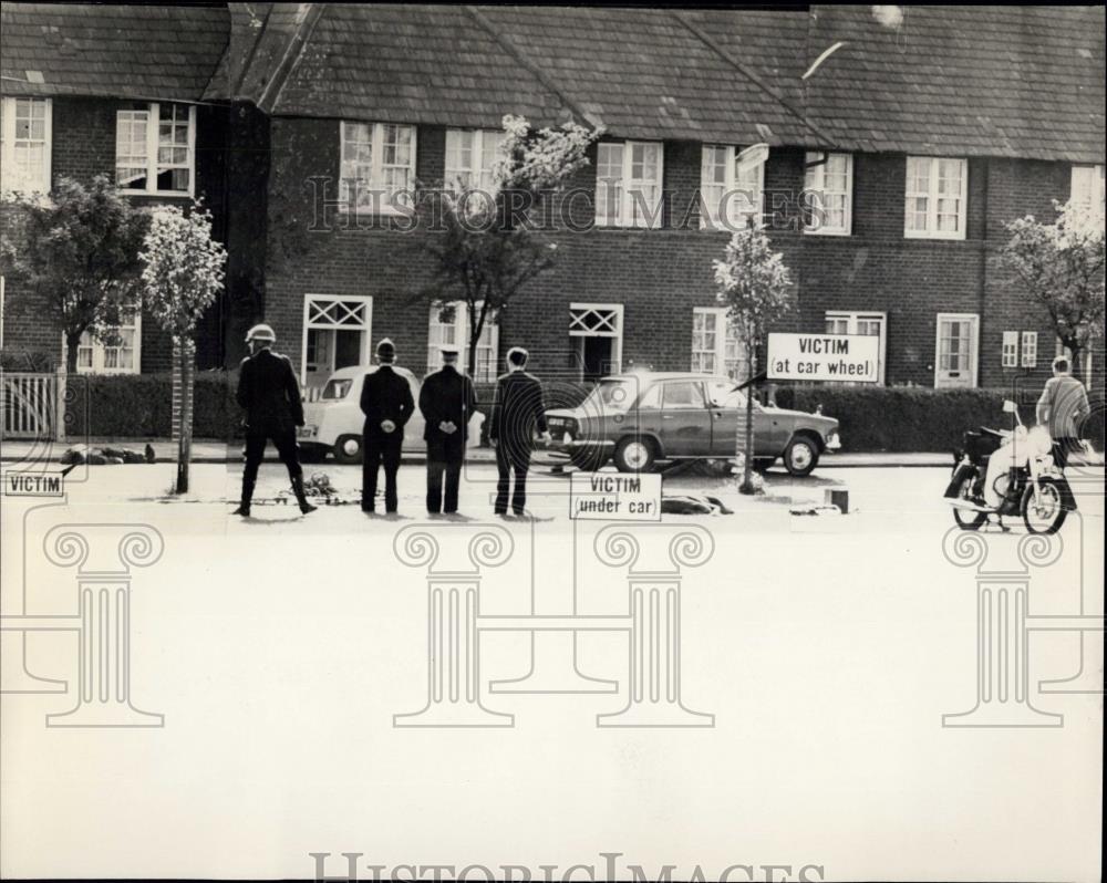 1966 Press Photo Scene where police were shot to death - Historic Images