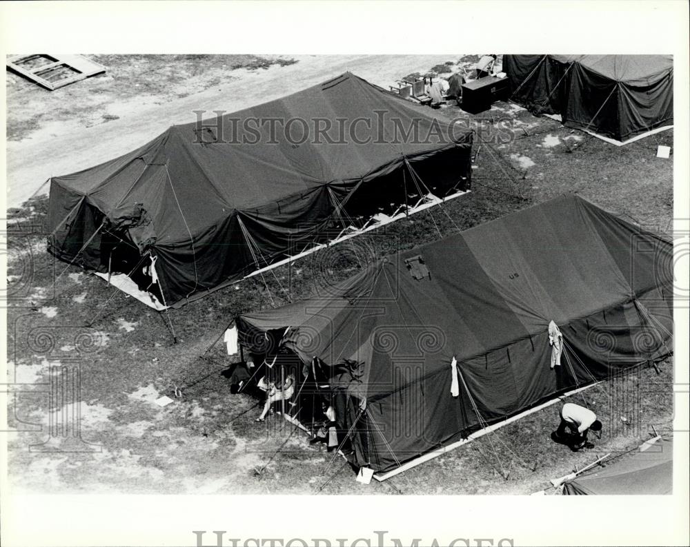 Press Photo Cuban refugee tent city in Florida - Historic Images