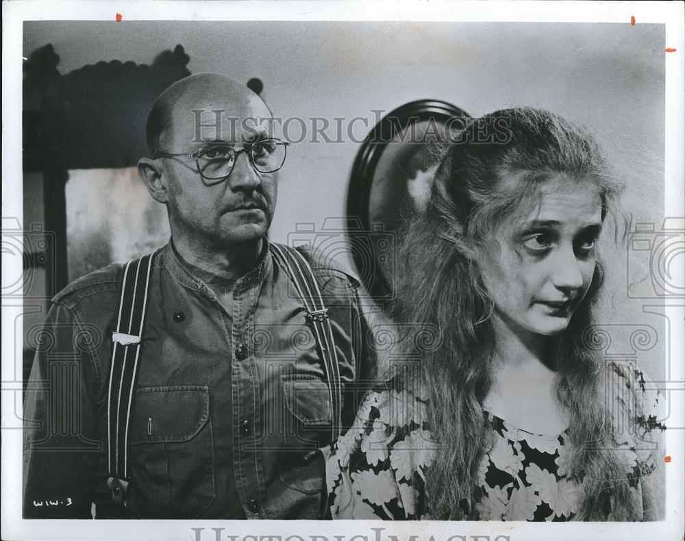 1973 Press Photo Donald Pleasance and Carol Kane in WEDDING IN WHITE - cvp26146 - Historic Images