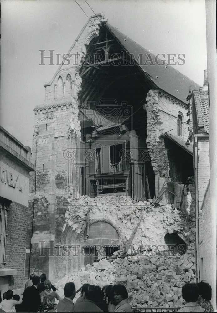 1971 Press Photo Side of Church After Wall Collapsed During Mass France - Historic Images