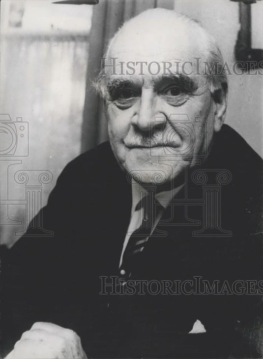 1967 Press Photo Two British scientists share Nobel Prize - Historic Images