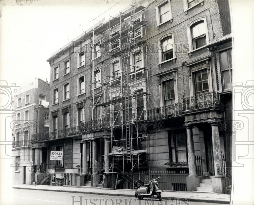 1963 Press Photo Rachman Properties. ,Slum housing in London - Historic Images