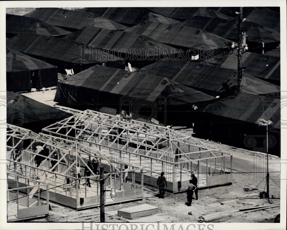 Press Photo A tent city is constructed for Cuban refugees - Historic Images