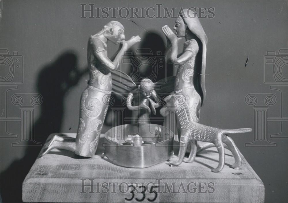 Press Photo Sculpture - Historic Images