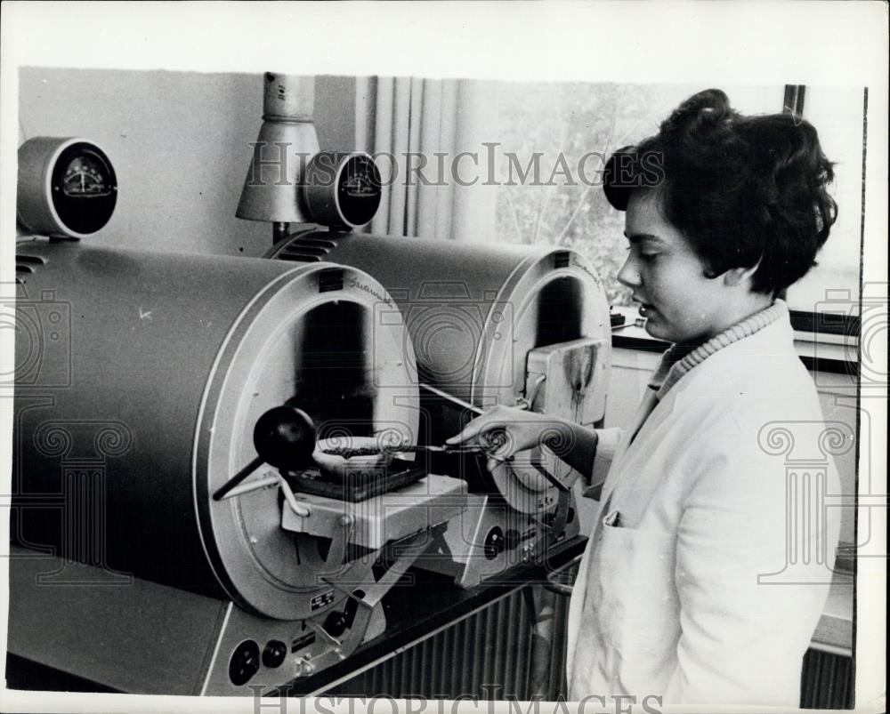 1961 Press Photo Danish Nuclear Laboratory and scientist - Historic Images